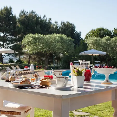 לינה וארוחת בוקר Casa Tentoni - 4*